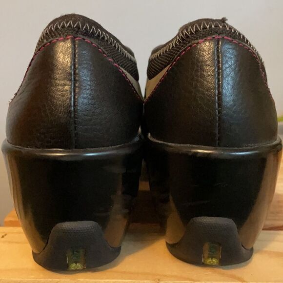 J 41 Adventure 7.5 Woman’s Shoes - Picture 4 of 7